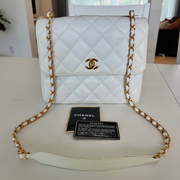 Vintage Chanel Jumbo Square in White Caviar - Picture 1 of 9